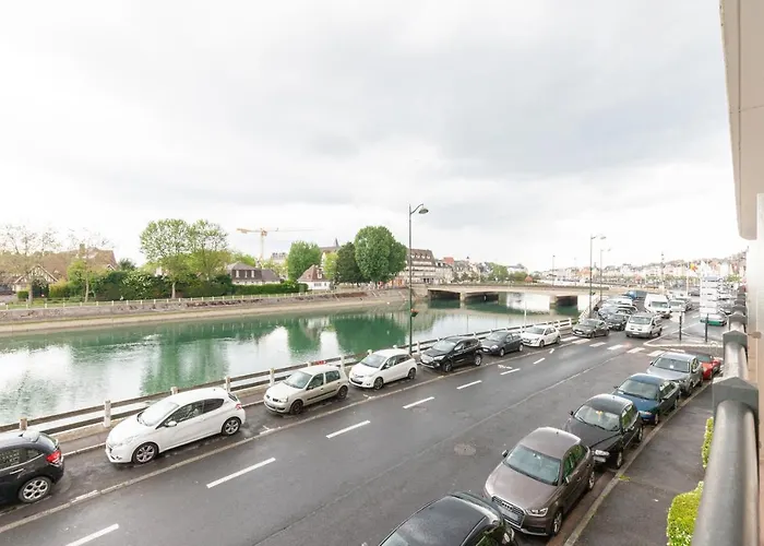 Le Christina * Trouville-sur-Mer